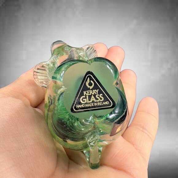 Kerry Glass Elephant Figurine Paperweight Clear Green Swirls Ireland Glass - Picture 3 of 16